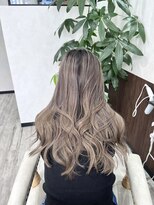 ベルヘアーデザイン 堺東(Belle hair Design)&nbsp;レイヤーカット/外国人風/グレージュ/堺東