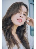 大人の抜け感ロング×柔らかウェーブ