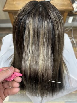 ラヴィエール(LAVIERE by R-EVOLUT) ブリーチ毛でもうるつや　髪質改善　縮毛矯正　柏駅