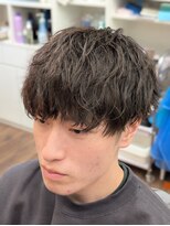 トリイ(TORII)&nbsp;残ったパーマを生かしたマッシュショート