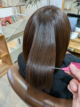 トイトイトイ(toi toi toi) 大人女性に人気◎艶感カットカラー×髪質改善