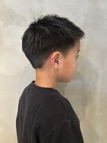 キリ 逗子(kiri) 逗子葉山キッズカットスパイキーショート小学生アップバングM107