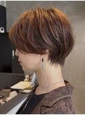 30代/小顔カット/コンパクトショート/オリーブグレージュ/豊中