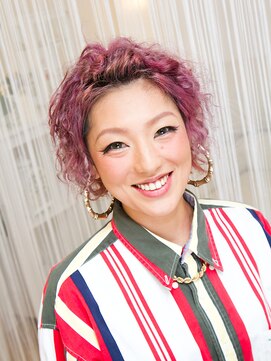 ヘアーアンドビューティー ルーツ(hair&beauty #roots) スパイラル&ポップカラー