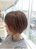 《ZELE上尾店》ハイライトで抜け感☆ショートボブ