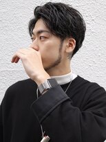 フランクスバーバーリザーブ 人形町店(FRANK’S BARBER RESERVE) センターパートツーブロックショートマッシュ