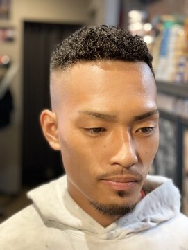 バーバー スタジオ ラフテル(Barber Studio RAFTEL) ボルサリーノパーマ