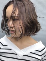 キジ(KIJI) ショートボブ×ナチュラルブリーチパーマ