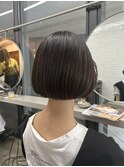【安田汐里】ぱつっとミニボブ透明感暗めベージュカラー