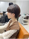 グレーベージュレイヤーロングアッシュカラー前髪パーマ