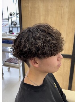 メンズギフト(men's GIFT) 刈り上げツーブロック波巻きスパイラルパーマ