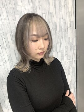 グラッジ 池袋(GLADGE) ウルフ.インナー、ミルクティー、ダブルカラー、ブリーチカラー
