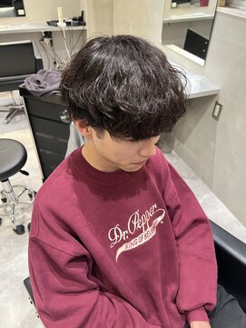 メルティエ(Mertie) 緩め波巻きパーマ