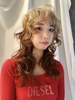 ダブ アオヤマ(DaB AOYAMA)&nbsp;ハイトーンベージュルーツカラーデザインカラーロングレイヤー