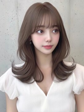 ユーフォリア 渋谷グランデ(Euphoria SHIBUYA GRANDE) レイヤーカット ミディアムレイヤー 顔まわりカット