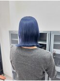 ブルー
