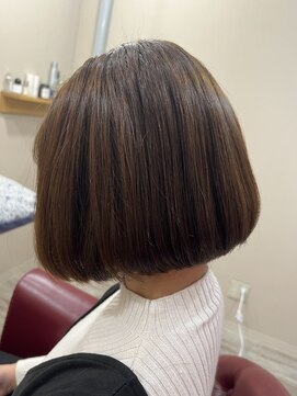 内巻きボブスタイル