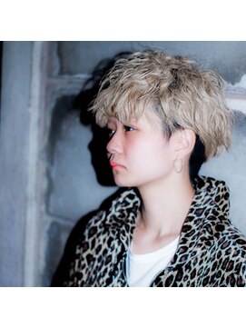 プリクーズヘアオアシス(plecooze hair oasis) ツーブロックファンキーショート