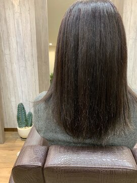 エウレカ(EUREKA) 30代40代◎透明感カラー