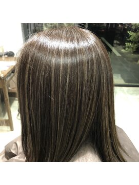 ビラデルソルルート(√r-t) オリーブ×うる艶ミディ