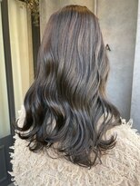 ナンバー ジルバ 立川(N° jillva) ヘルシースタイル/斜めバング/レイヤーロング/ウェーブ巻き