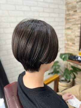 ハサミバイアトリエナガノ 千葉(8sami by atelier nagano) デザインカラー／レイヤーカット/ウエットヘア/オリーブベージュ