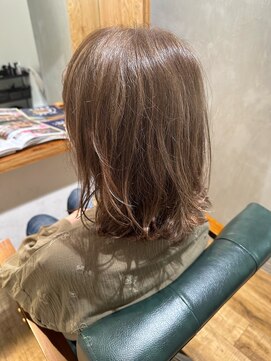 ハロー(Hollow) 【アッシュベージュ/白髪ぼかし/脱白髪染め】石橋/池田/箕面