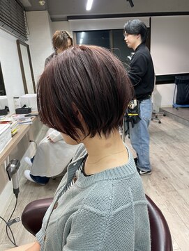 コワファーストナガサキシャンプーボーイ(COIFF1RST NAGASAKI SHAMPOO BOY) 大人可愛い20代30代40代黒髪前下がりショートボブ丸みショート◎