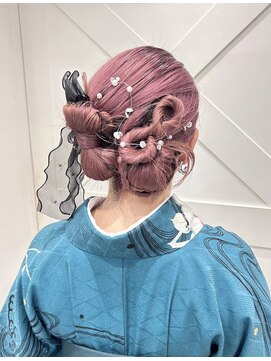 ハウス(HAUS.) 個性派モードヘアアレンジスタイル