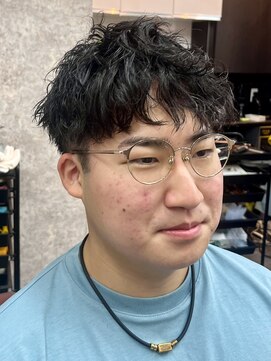 ヘアサロン シュウ 【戸田公園5分/メンズバーバー】刈り上げツイスパ◎