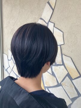 フェリーク ウジヤマダ(feerique UJIYAMADA) ショートカット×アッシュカラー♪［ショートヘア,ヘアカラー］