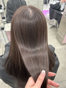 エヌアイ オモテサンドウ(ni omotesando) 明るめブラウン♪♪ チョコブラウン 透明感ブラウン