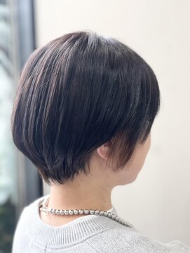 ヘアーデザイン ピニック(hair design P2C) さりげなく覗く