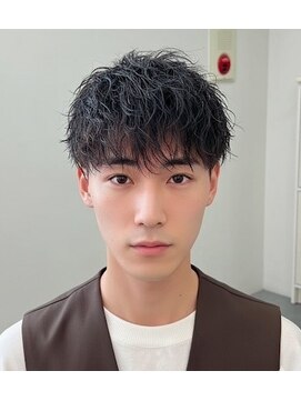 ブレイブボーイズ(BRAVE Boyz) 爽やか黒髪マッシュ×ツヤ感ニュアンスパーマ［BRAVE Boys］