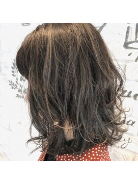 ウル(uLu.) 【白髪ぼかし】ハイライトグレージュ☆