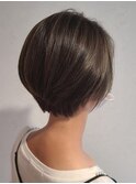 大人グレージュハンサムショート