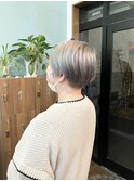 大人気☆ホワイトカラー♪ショートボブ