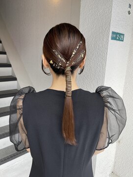 アンダーバーホワイト 阪神西宮店(_WHITE) タイトなオシャレアレンジ。金箔アレンジ