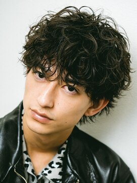 オーシャントーキョーオーバー 渋谷(OCEAN TOKYO OVER) 波巻きスパイラルマッシュウルフパーマ黒髪社会人ビジネス