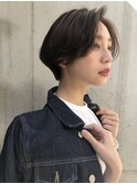 前下がりボブ　ハンサムショート　ニュアンスパーマ　黒髪