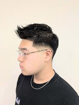 ヘアーソユーズ(HAIR SOYUZ) 毛先を遊ばせるスパイキースキンフェードスタイル