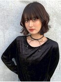 ブラウン グレージュ ぱっつん前髪 巻き髪ボブ ワイドバング