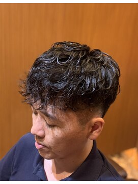ヘアモード キクチ 銀座店 前下がりパーマ