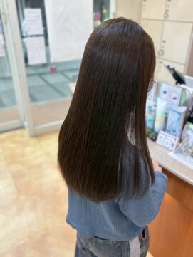 ヒラトヤ 肴町店 髪質改善トリートメントストレートヘア×透明感グレージュ