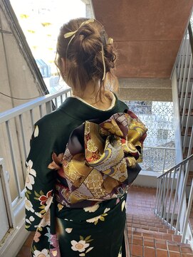 シニヨンアレンジ/振袖