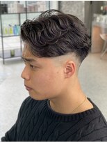 デュー 栄(DEW) 【DEW】フェザーパーマ/センターパート/フェード