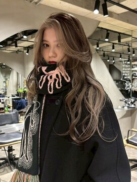 ビビト(bibito) bibito インナーカラー ロングヘア フェイスフレーミング