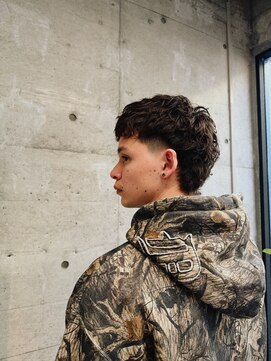 レンゲン(LENGEN) メンズパーマフェードバーバーツイスト理容室カット