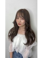 ウル 関内(uru)&nbsp;小顔見せレイヤー×オリーブグレージュ