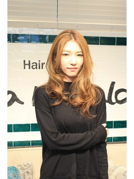 ラマハロ (La Mahalo) クールグラマラスロング